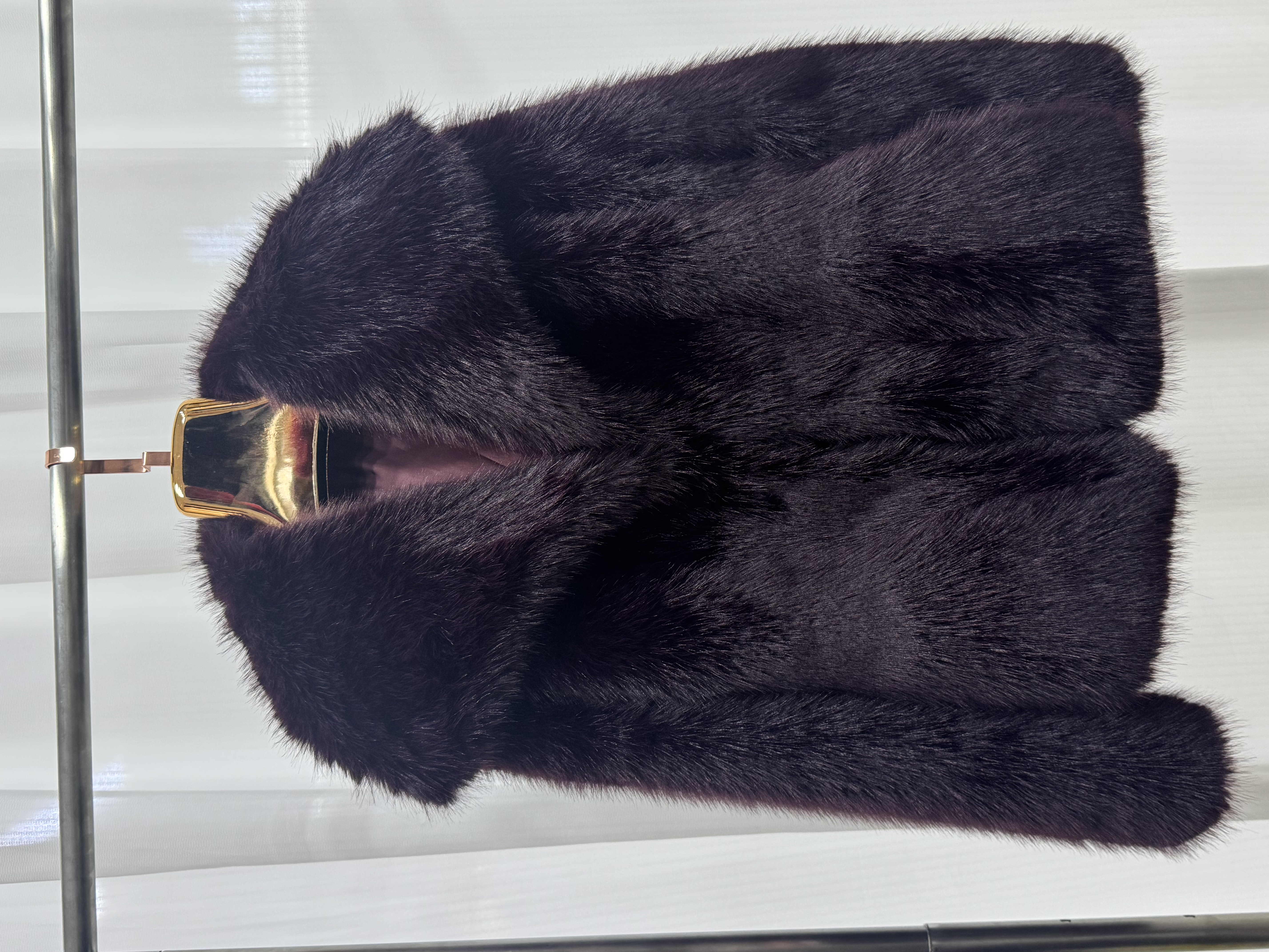 Faux fur jacket B005