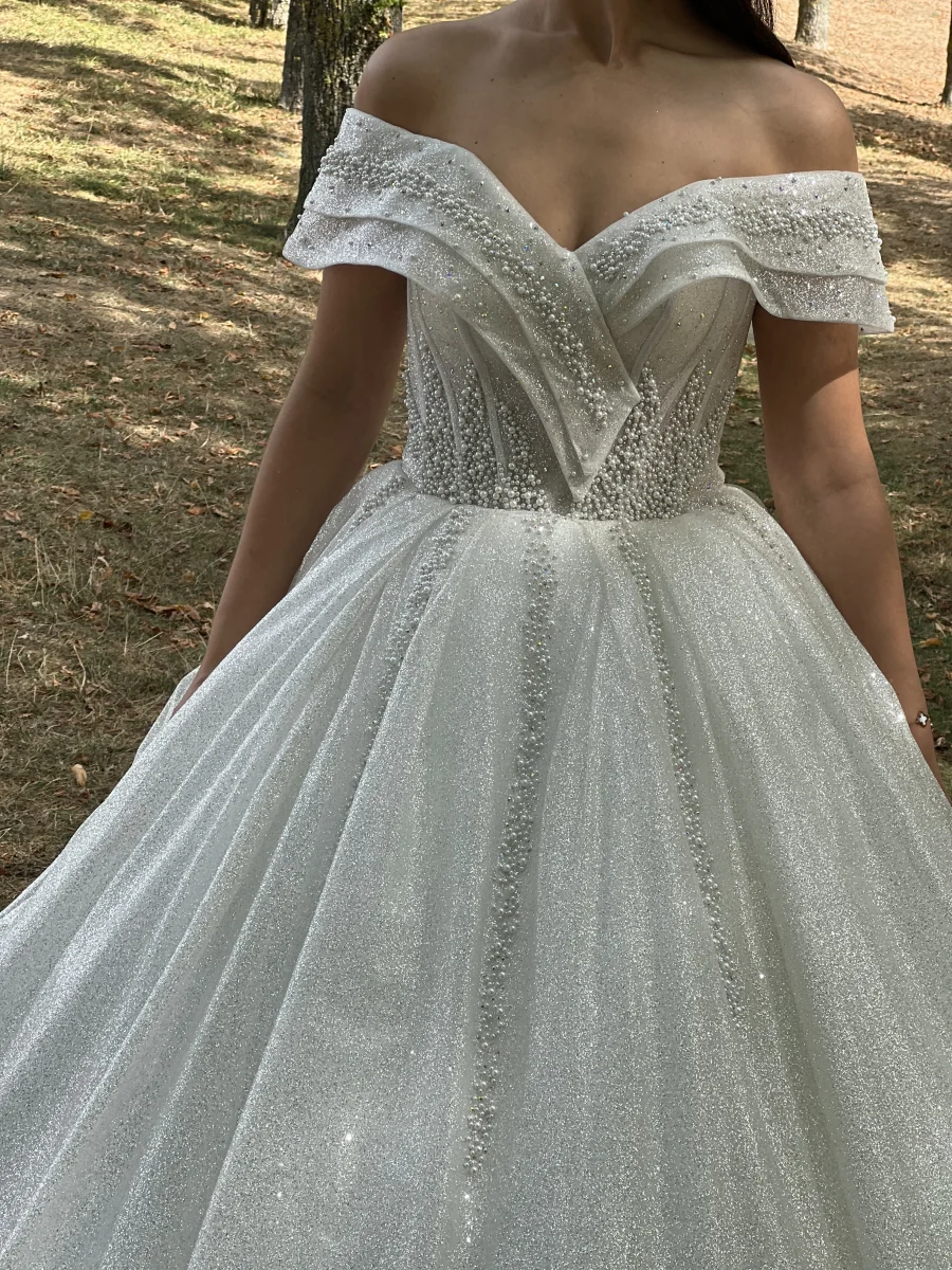 10604618878392 | Ritu