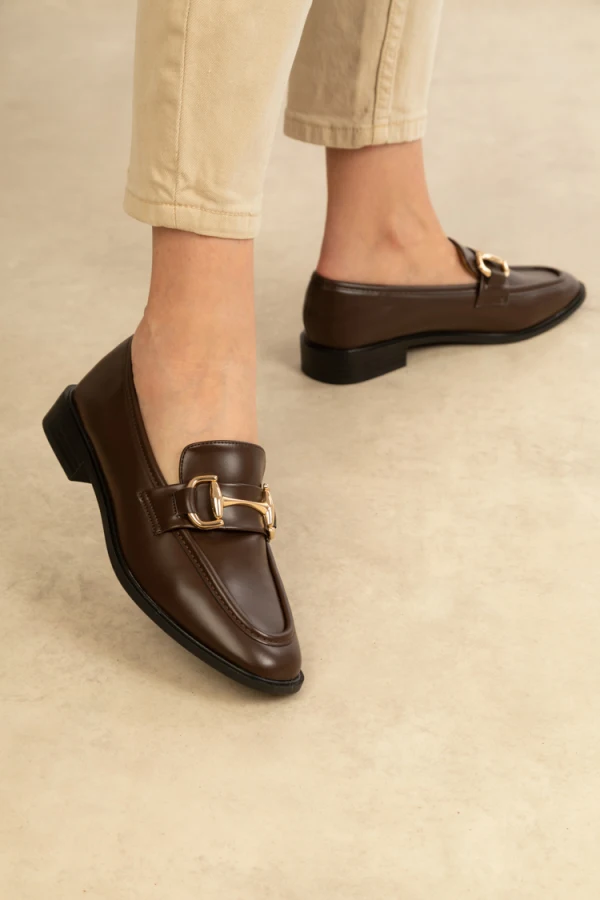 Footwear | Valora Select