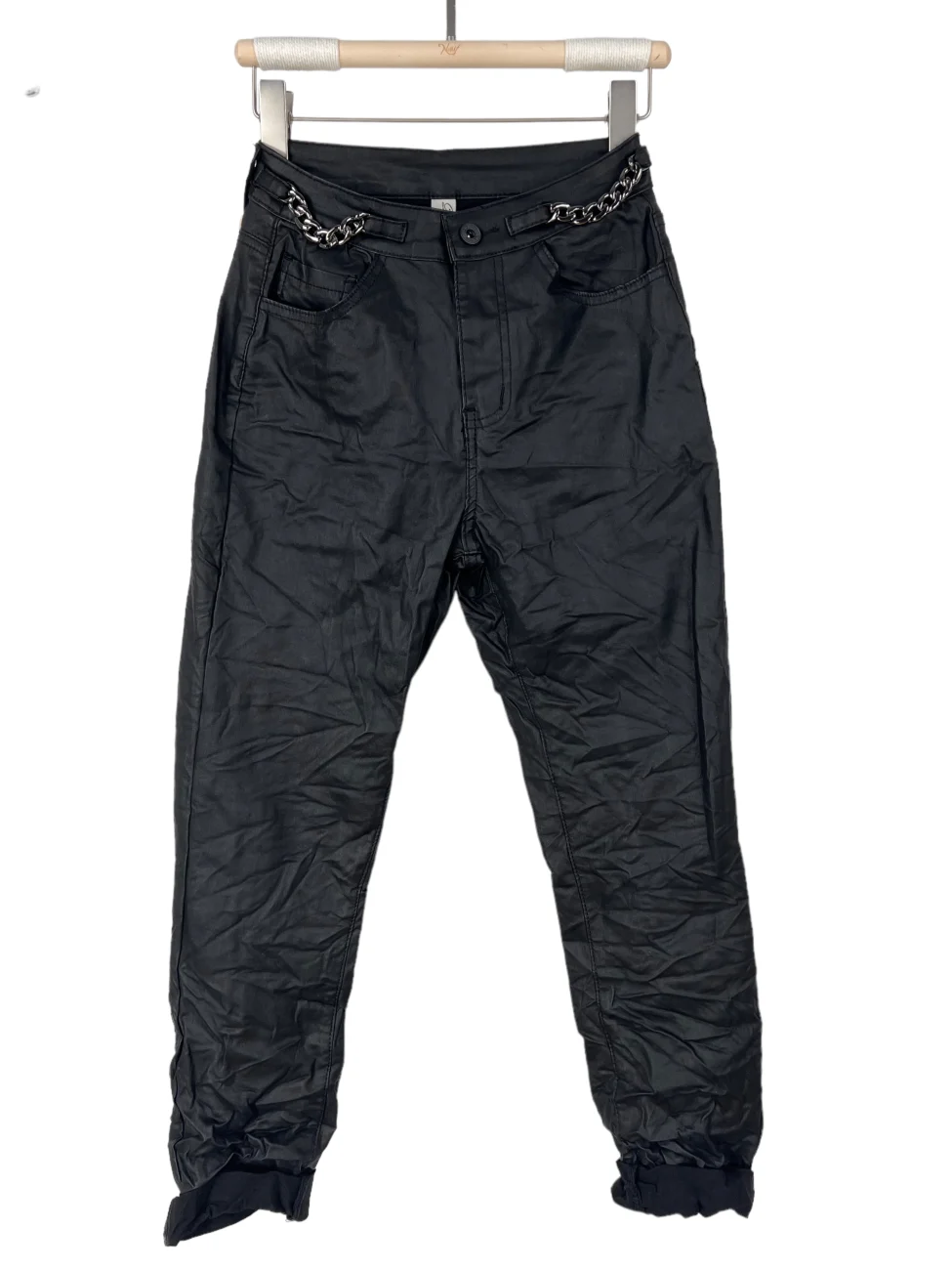 pantaloni ecopelle con catena | Maelle B. Fashionlab 