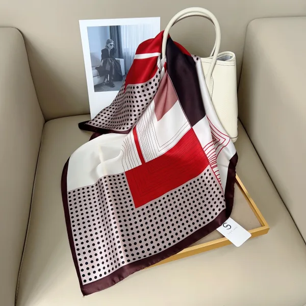 Petit carré 70*70 cm imprimé géométrique | Les Élixirs Parfumés