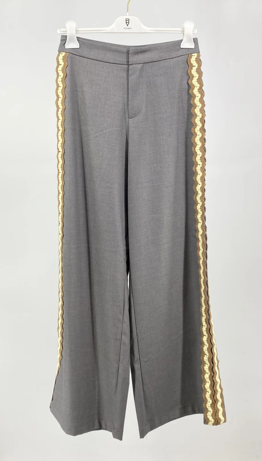 Pantaloni bande laterali  | Maelle B. Fashionlab 