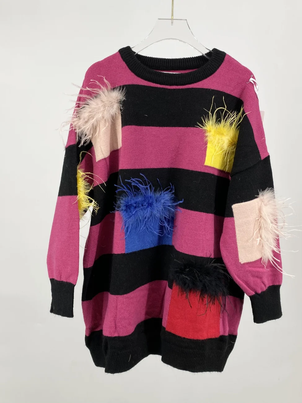 Maglione piume colorate  | Maelle B. Fashionlab 