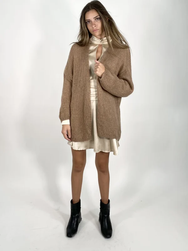 Cardigan  | Maelle B. Fashionlab 