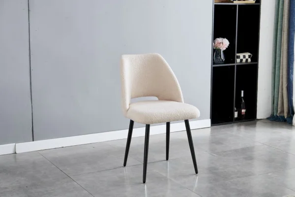 CHAISE LAINE MOUTON BEIGE PIED NOIR | MULTI-AFFAIRES