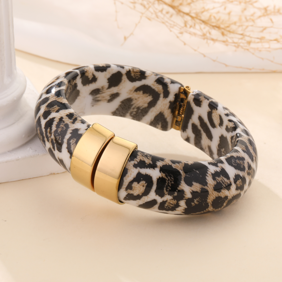 10604616201806 | La maison des robes 