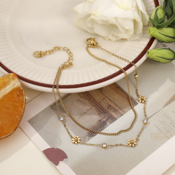 10604615960821 | La maison des robes 