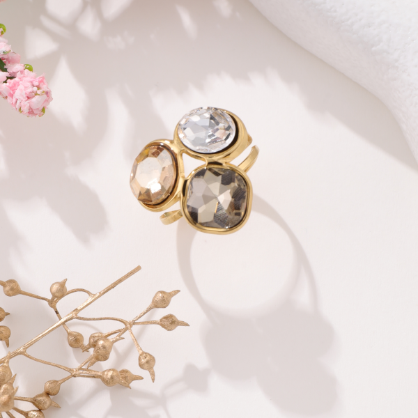 10604616203501 | La maison des robes 