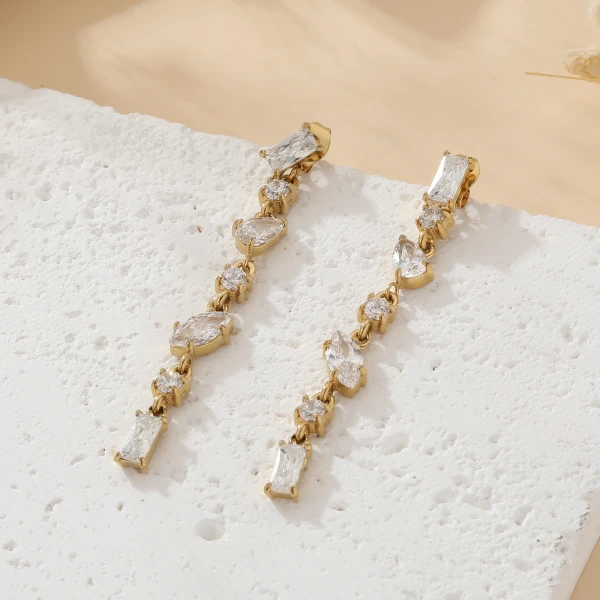 Boucles d'oreilles pendantes - Annelie | La maison des robes