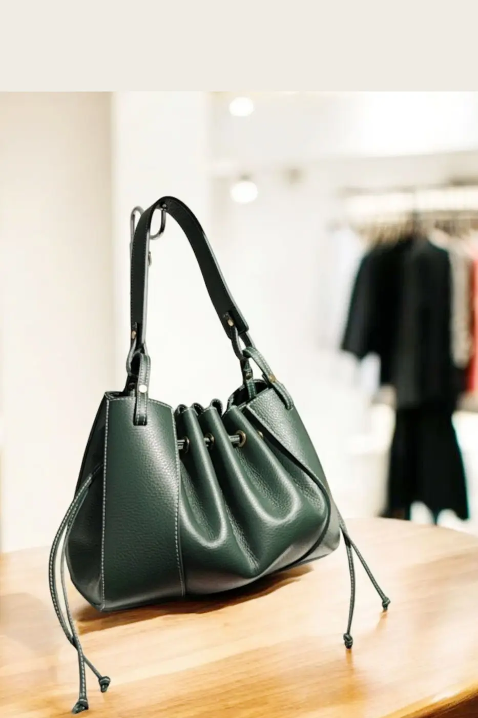 Sac cuir 100% Cuir vachette véritable 30*10*21cm | Equipement Mondial