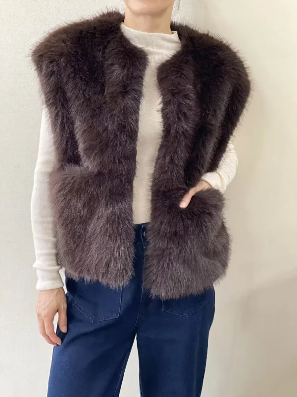 Gilet sans manche fausse fourrure  | Lestigresses.fr