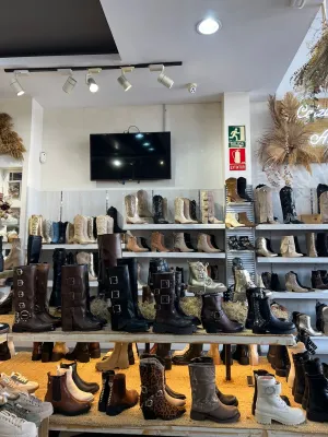 Scarpe per Donne dal grossista di abbigliamento Calzados alessia in Spagna