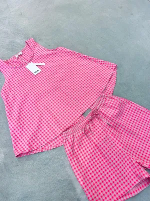 Women's Tops from clothing wholesaler Miya in Italy