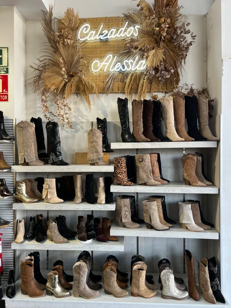 Women's Shoes from clothing wholesaler Calzados alessia in Spain