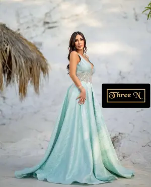 Women's Dresses from clothing wholesaler THREE N  couture in Turkey