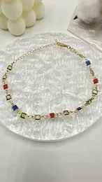 Jewelry из оптового магазина одежды EMMASH в Франция