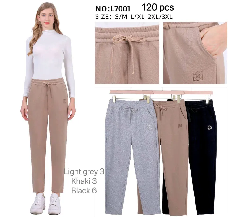 Women's Bottoms from clothing wholesaler Carol Style in Italy