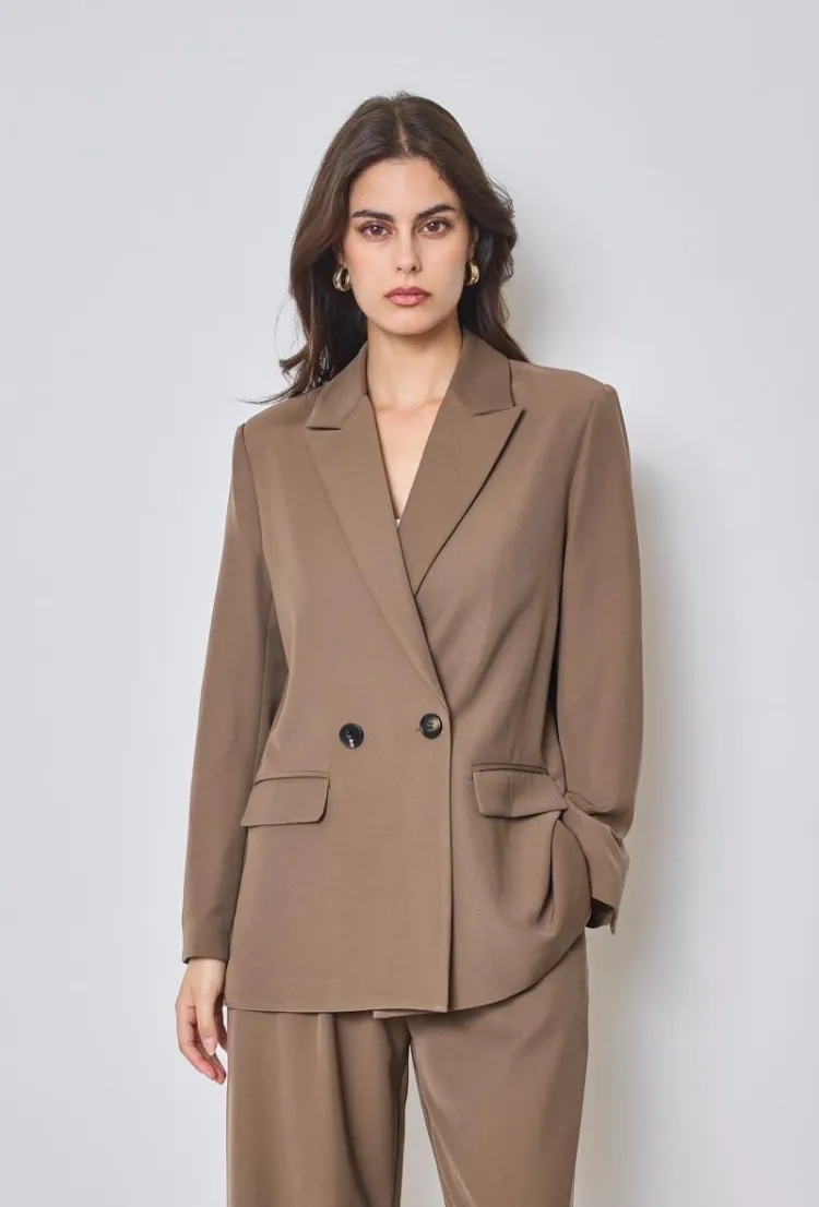 Women's Outerwear from clothing wholesaler NANA LOVE in France