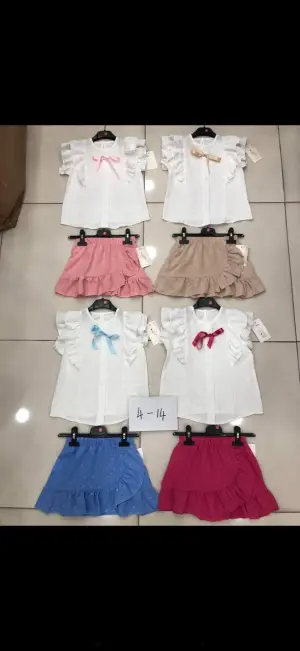 Hauts pour Bébés et enfants  du grossiste en vêtements JDJ KIDS en Italie